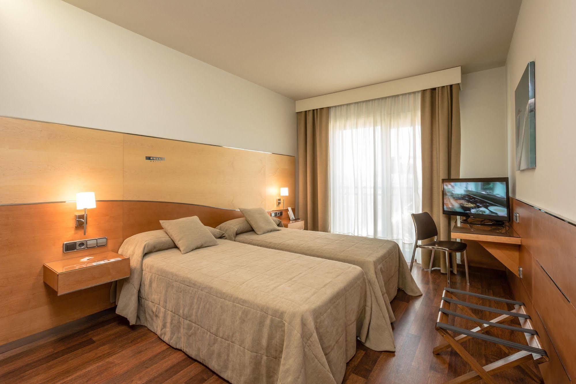 Hotel Rull Далтебра Екстер'єр фото